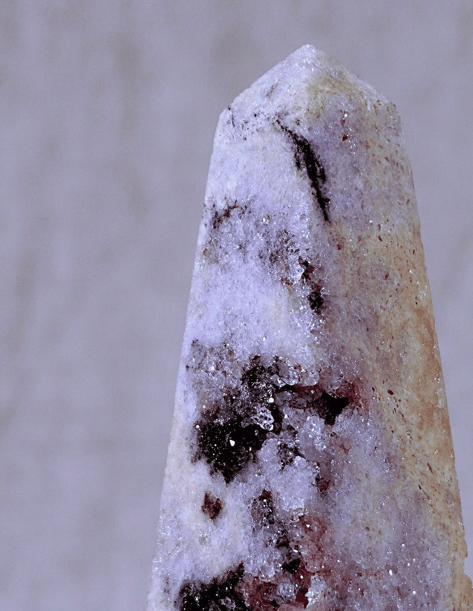 Pink_Amethyst_Tower_Pink_Crystal_Brazilian_Geode_Unique_Special_Stone_Mineral close up stripe