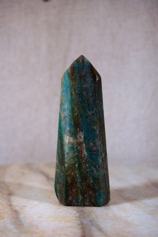 pointed_green_quarz_pointed_tower_special_unique_brazilian_stone_mineral_crystal_european_translucent_sparkly_home_decor_altar_stone banded stone rock